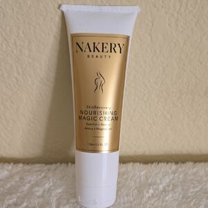 Nakery Beauty Nourishing Magic Cream - Gold & White